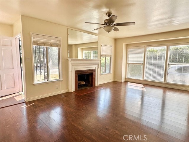 Building Photo - 1127 E Larkwood St