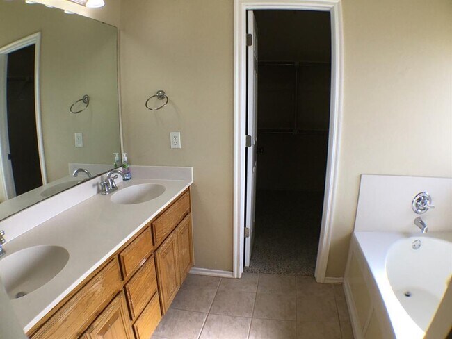 Building Photo - 18001 Montoro Way