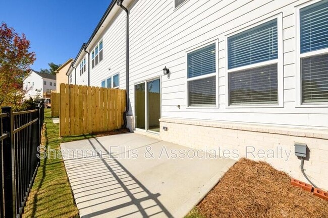 Building Photo - 2559 Adventure Wy