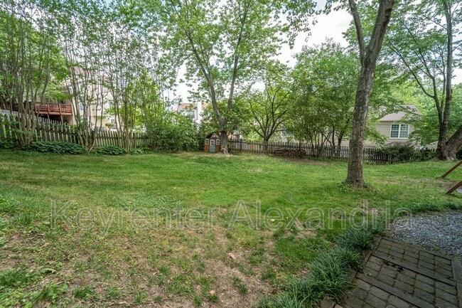 Building Photo - 13183 Oak Farm Dr