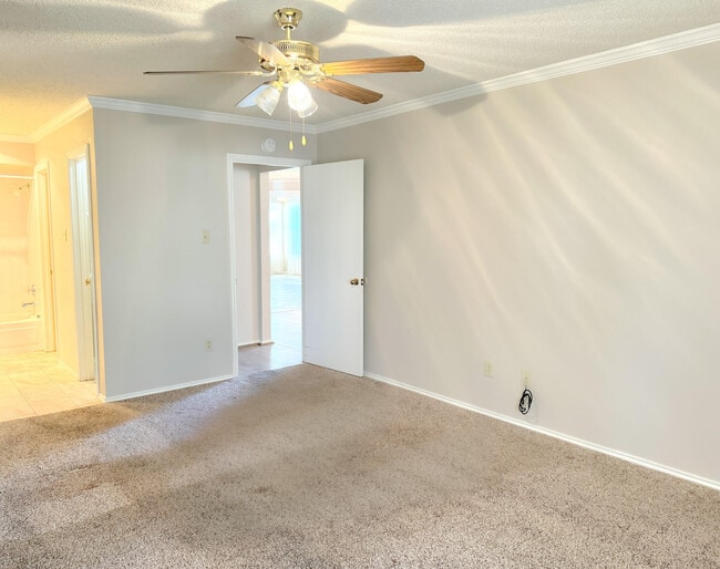 Building Photo - 3315 78th St