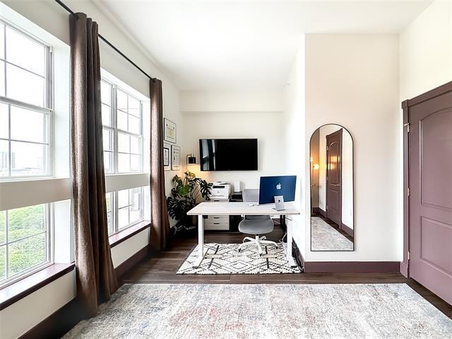 Building Photo - 3225 Turtle Creek Blvd