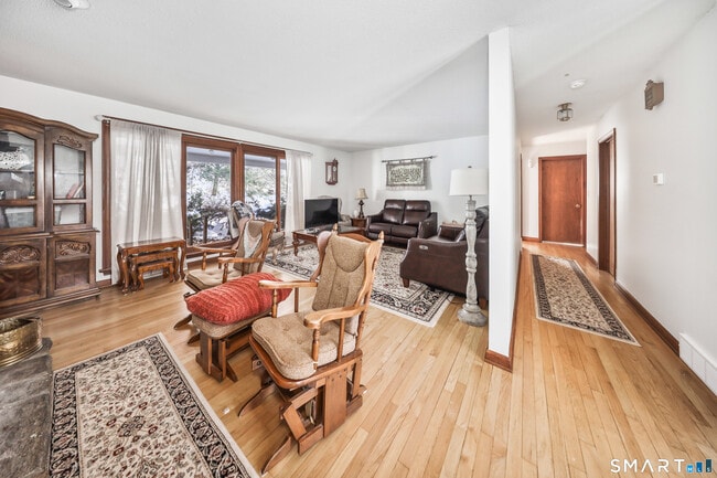 Building Photo - 41 Trout Brook Dr