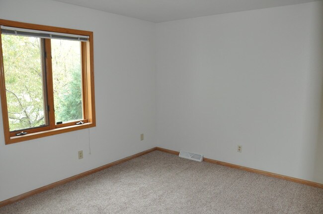 Building Photo - 306 Harbour Town Dr