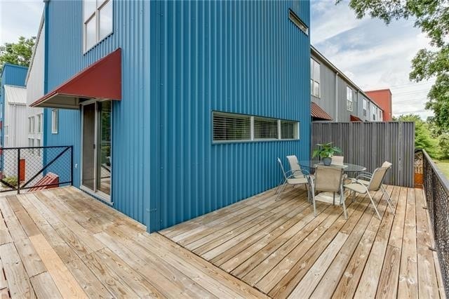 Building Photo - 1720 Nicholson Dr