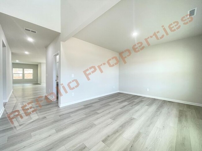 Building Photo - Beautiful Brand New 4 Bedroom, 2.5 Bathroo...