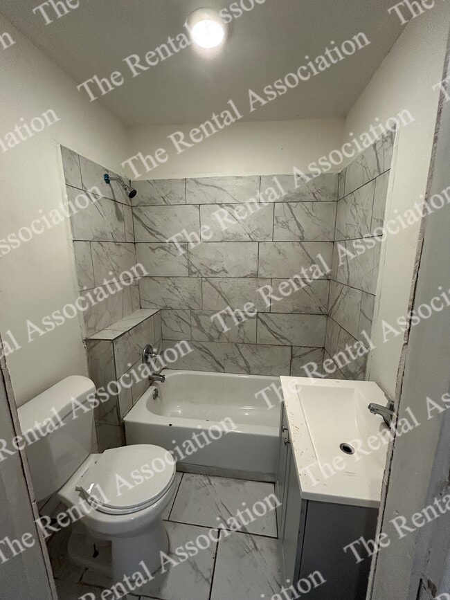 Building Photo - 1903 S Grand St