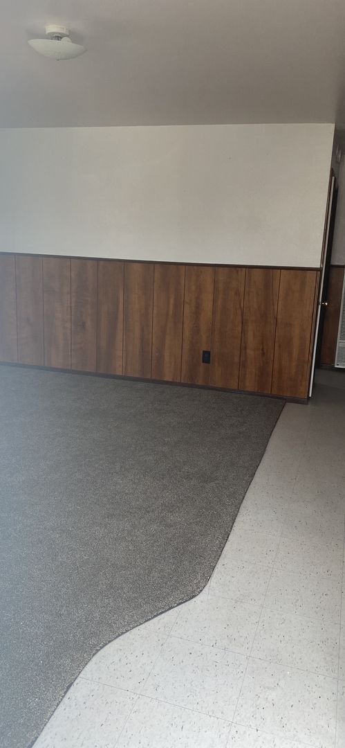 Building Photo - 1406 Saiz Ln