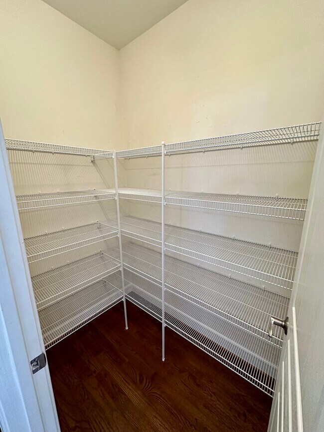 Building Photo - 20284 Center Brook Square