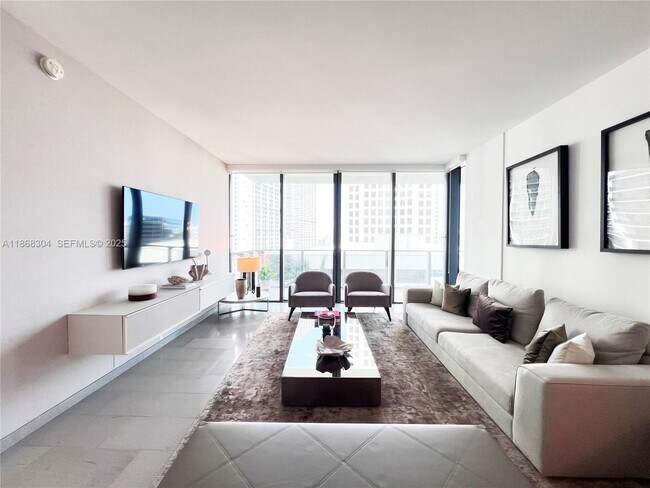 Building Photo - 68 SE 6th St