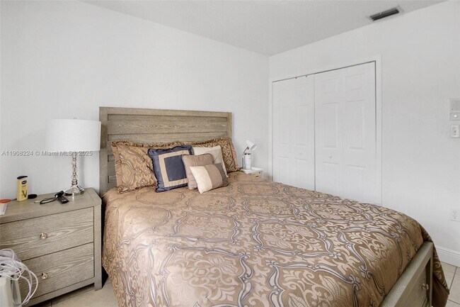 Building Photo - 13625 SW 99th Terrace