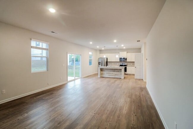 Building Photo - 177 Summerwood Ln