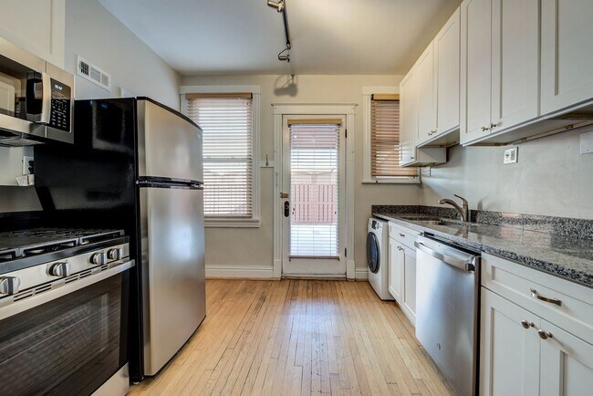 Building Photo - RARE OPPORTUNITY 1,200 SF ± Apartment in T...