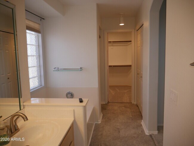 Building Photo - 26247 N 45th Pl