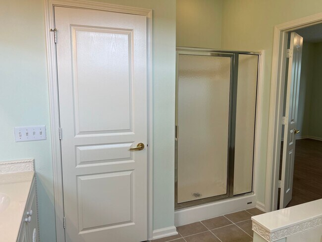 Building Photo - Beautifully Maintained Sun City Home!