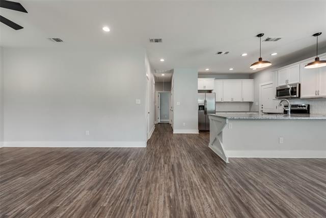 Building Photo - 1212 W Elm St