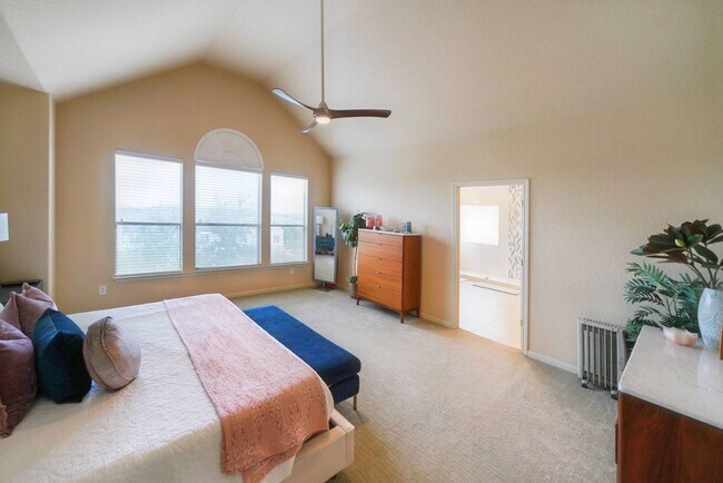 Building Photo - Executive Style Home Now Available in Ston...