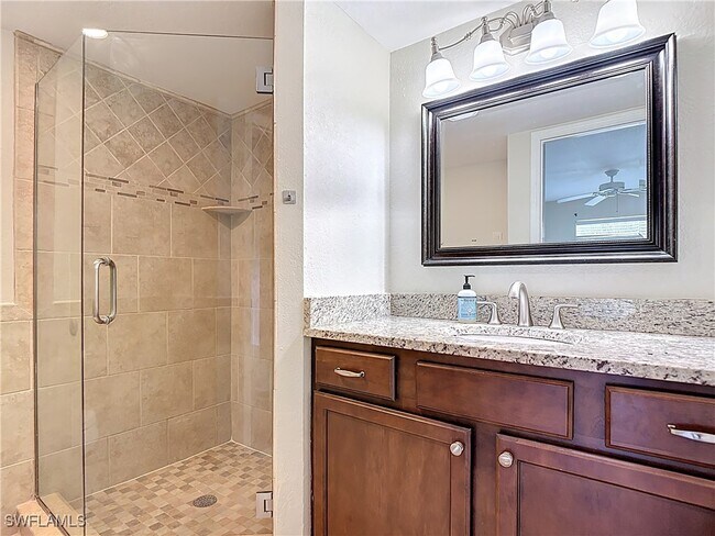 Building Photo - 729 Landover Ct