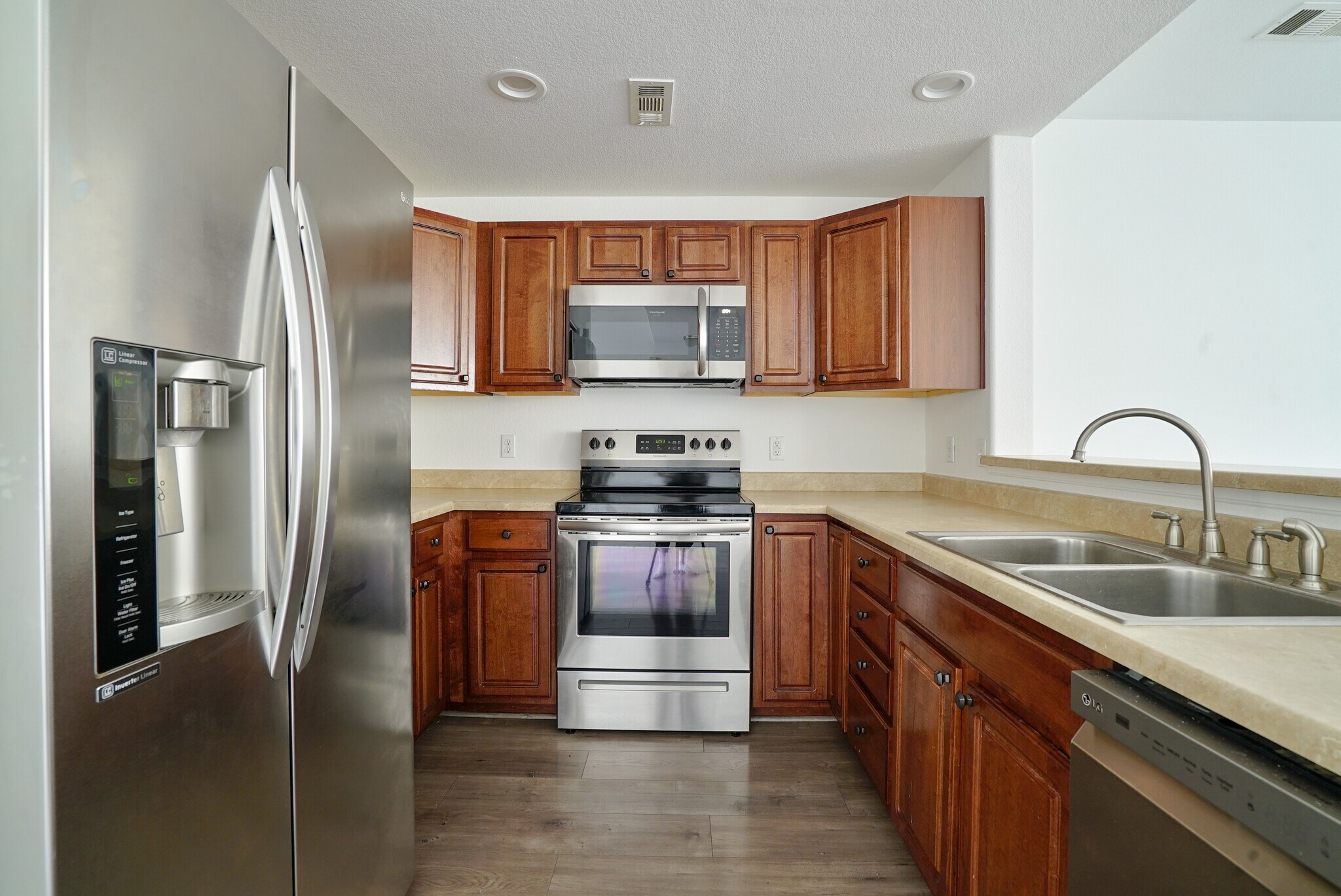 Building Photo - 8751 Pearl St