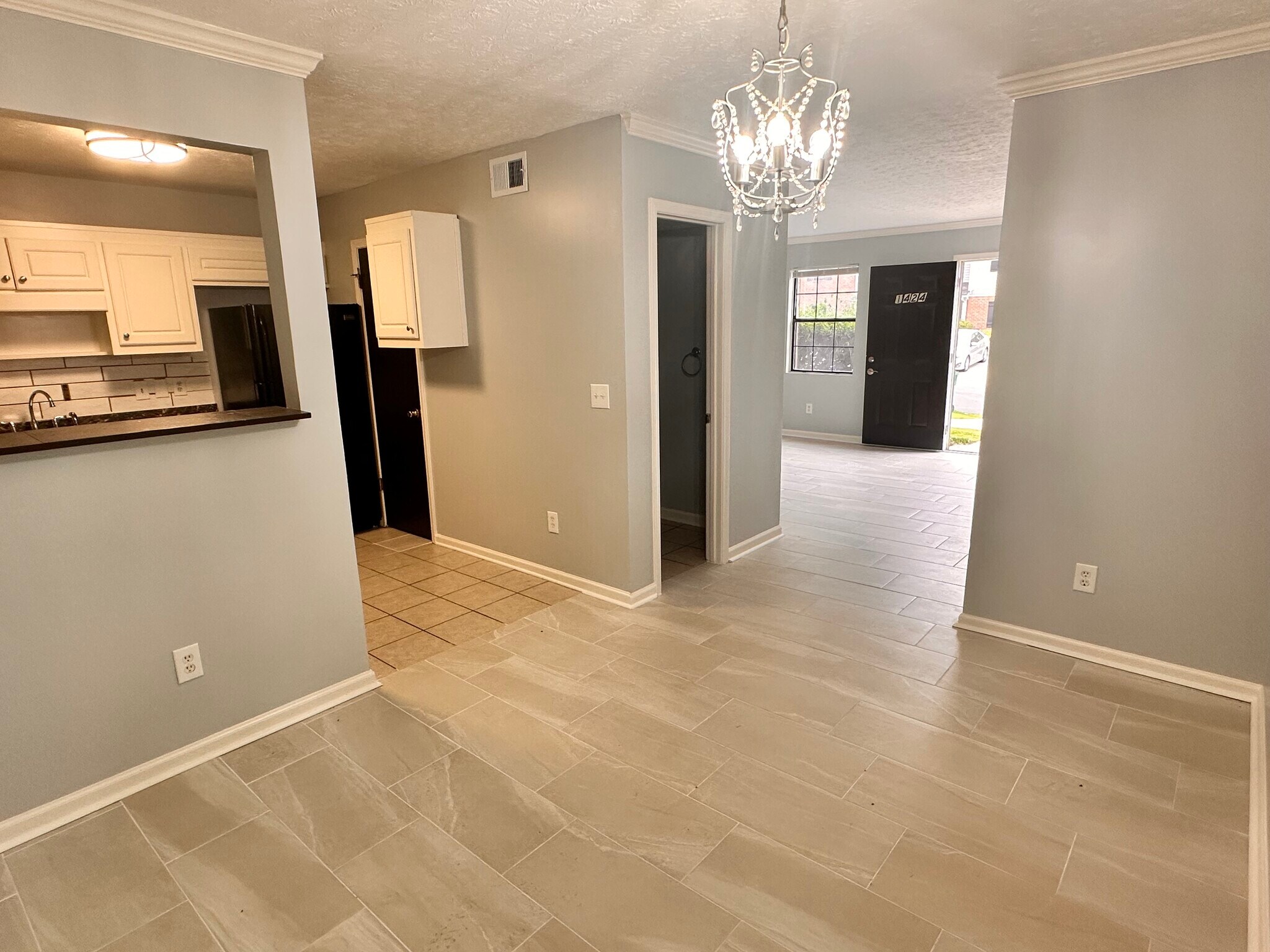 Building Photo - 1424 Springleaf Cir SE