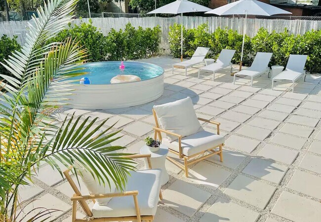 Building Photo - 745 NW 47th Terrace