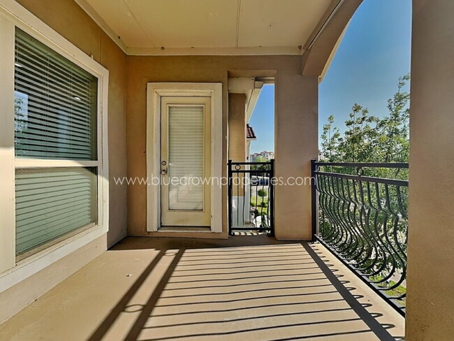 Building Photo - 2065 Pontchartrain Dr