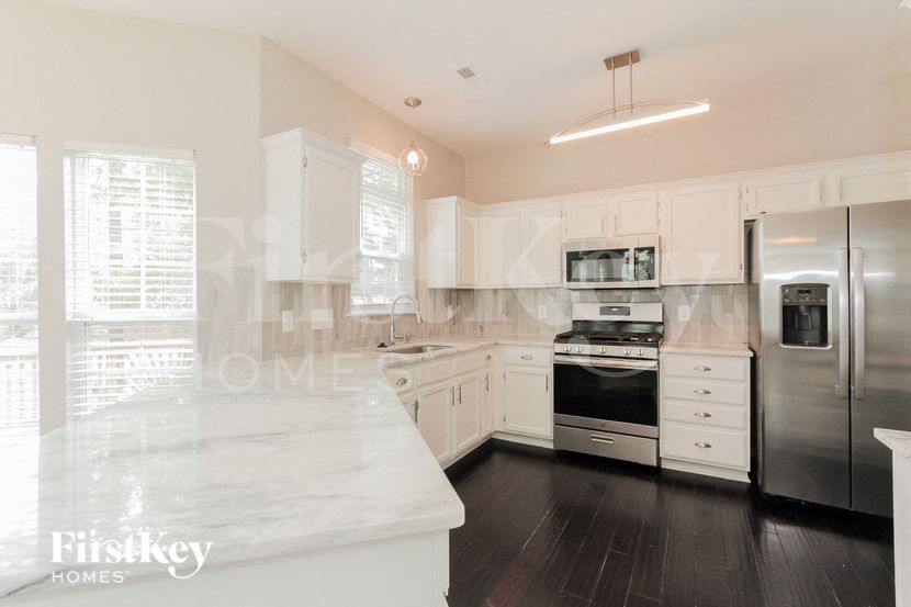 Building Photo - 7336 Rock Island Rd