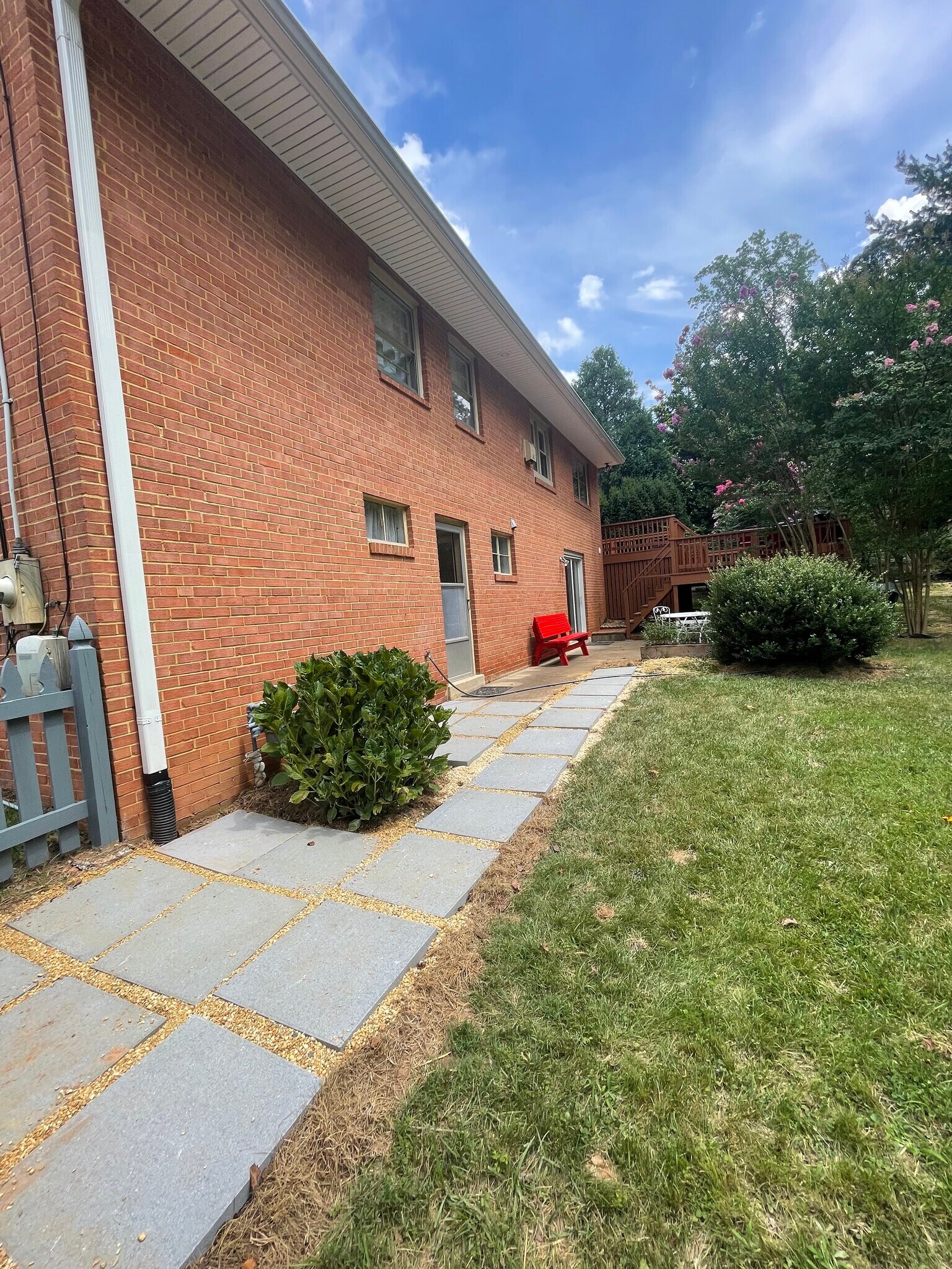 Building Photo - 7529 Fairwood Ln