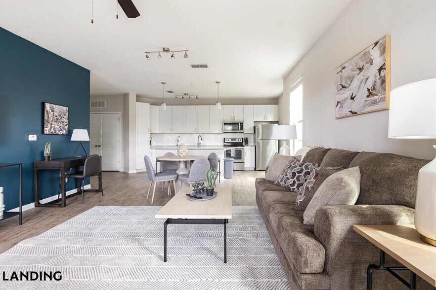 Building Photo - 2300 Tapestry Park Dr