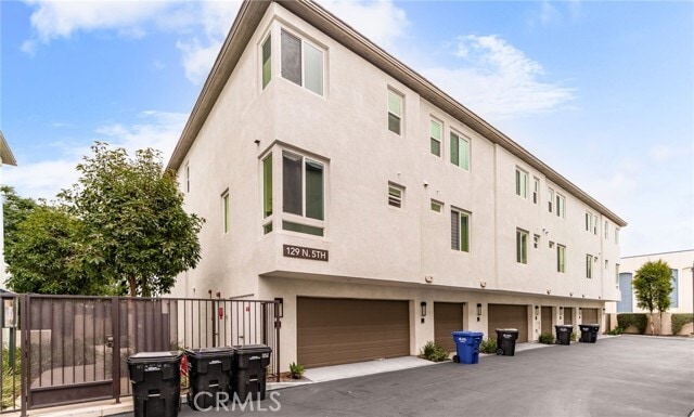 Building Photo - 129 N 5th St