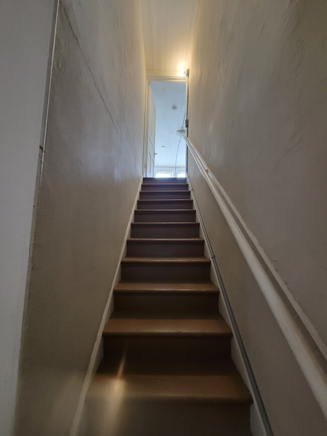 Building Photo - 902 East St