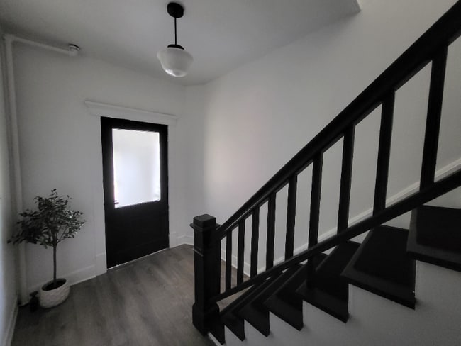 Building Photo - 254 Woodbridge Ave