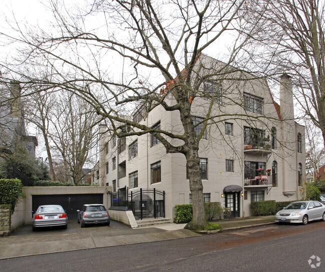 Building Photo - Alhambra Condominiums