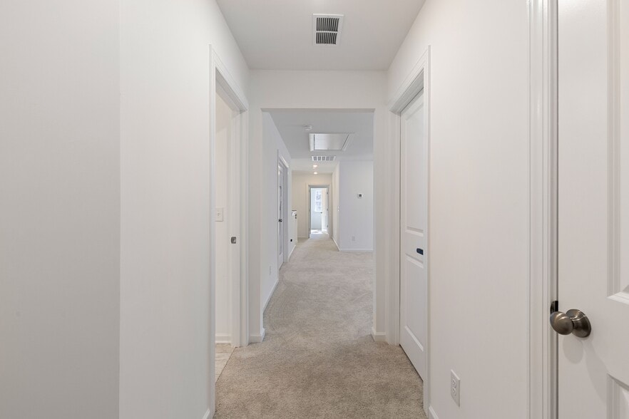 Building Photo - 1204 Hardin Hill Lane