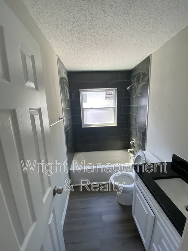 Building Photo - 3544 Martell St