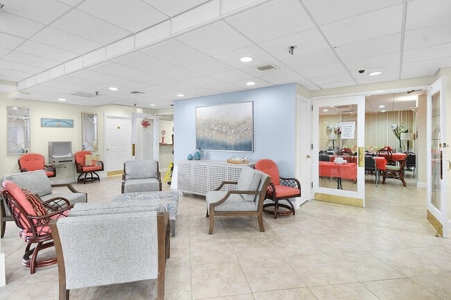 Building Photo - 9900 S Ocean Dr