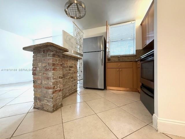 Building Photo - 1801 S Treasure Dr