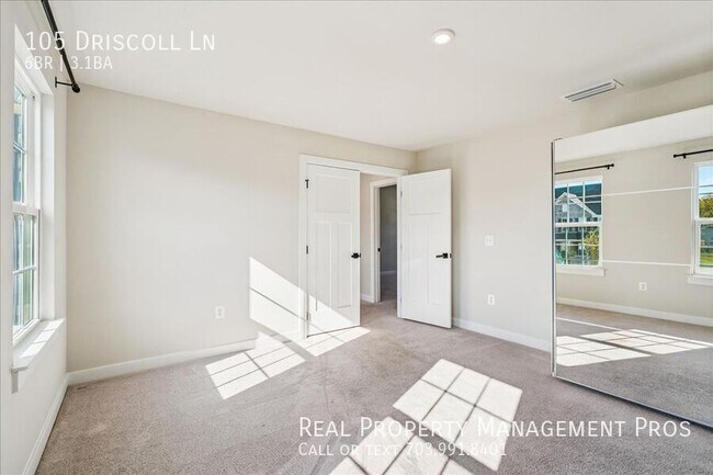 Building Photo - 105 Driscoll Ln