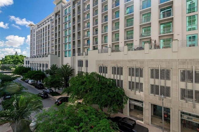 Building Photo - 301 Altara Ave