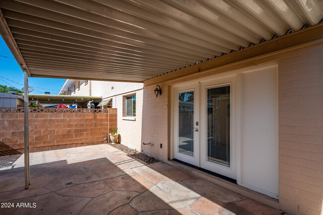 Building Photo - 6063 N Granite Reef Rd