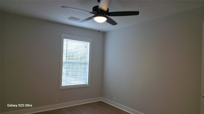 Building Photo - 18802 Sandelford Dr