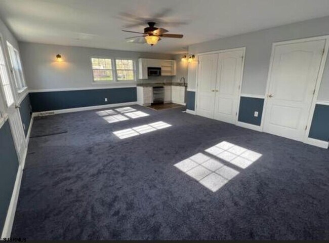 Building Photo - 102 Dogwood Ln