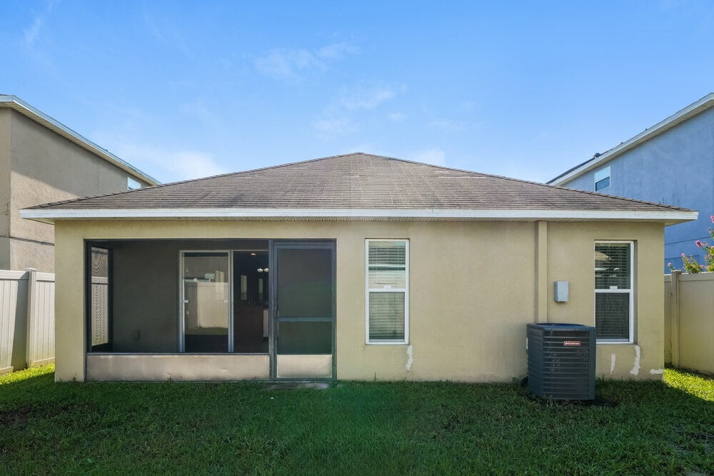 Building Photo - 15405 Quail Woods Pl