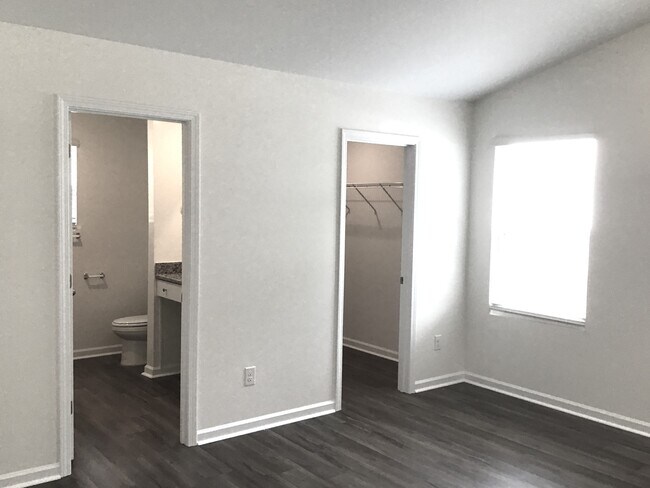 Building Photo - 999 Jt Westfield Dr