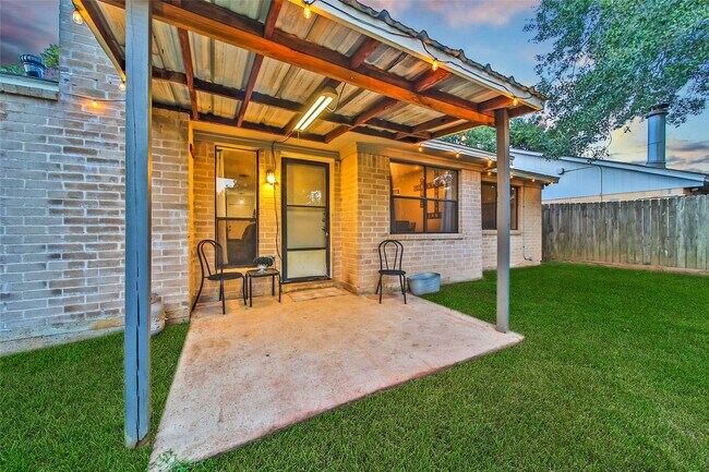 Building Photo - 31723 Ironwood Dr