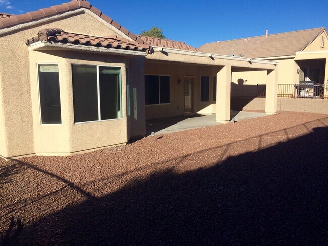 Building Photo - FANTASTIC UPGRADED 55+ SUN CITY ANTHEM COMMUNITY HOME!!!