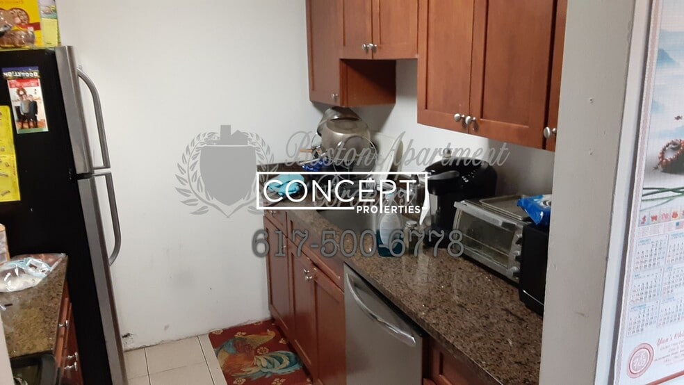 Building Photo - 7 Bynner St