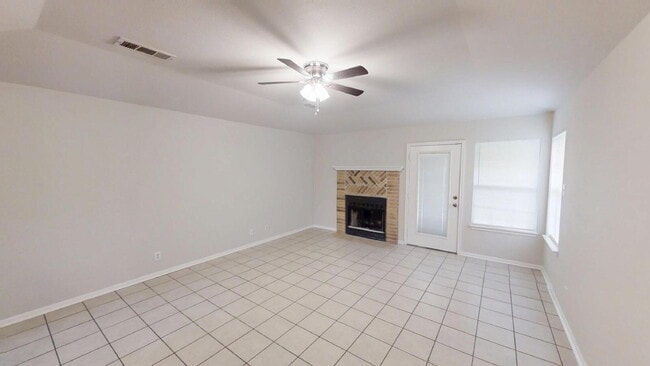 Building Photo - Step into comfort and style with this beautiful 3-bedroom home!