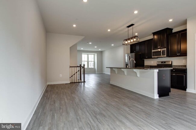 Building Photo - 149 Lyons Crk Dr