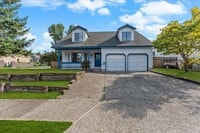 Building Photo - Renovated 4-bdrm, 2-bath Tualatin home—Corner lot, fenced yard, & prime location